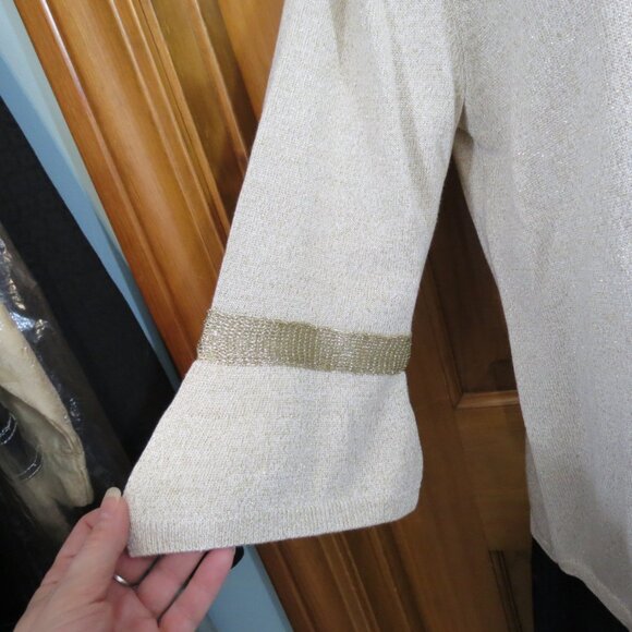 Draper's & Damon's Cream & Gold Sweater Bell Sleeve Size Petite Medium - Picture 5 of 6